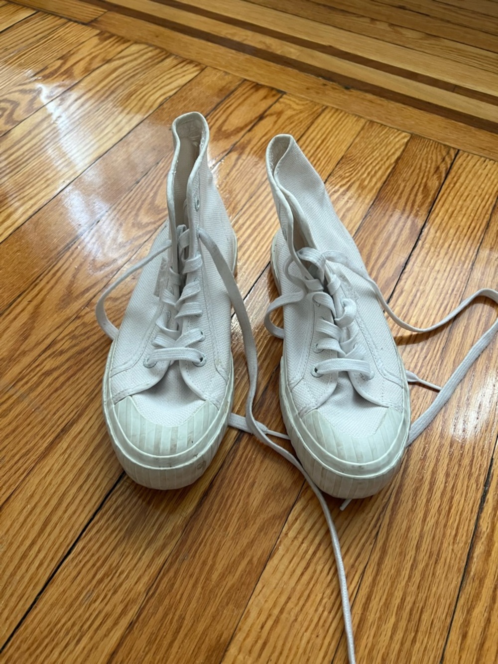 Women’s high top Supergas sneakers